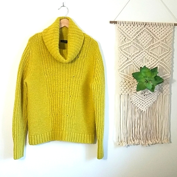 Banana Republic Sweaters - Banana Republic Wool & Alpaca Sweater